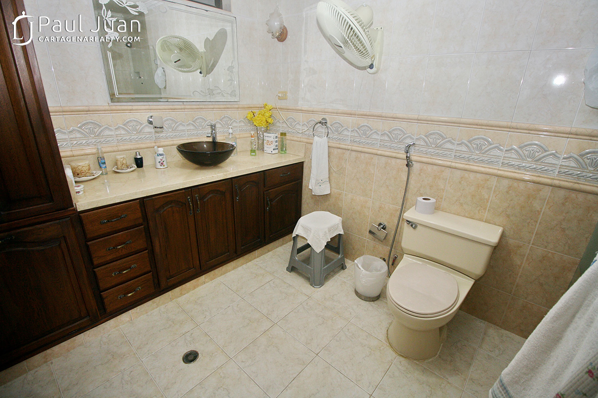 Charming house in Castillogrande